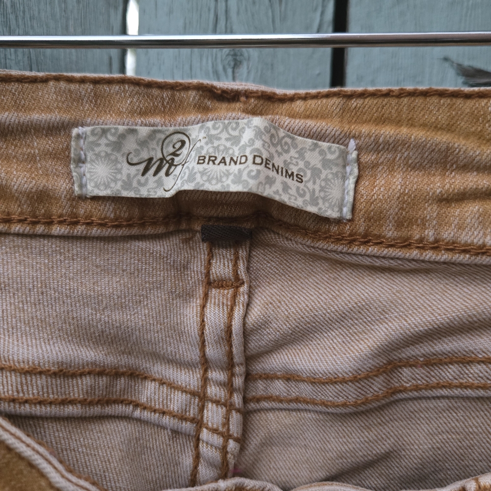 Women's Skinny Jeans in Tan - Picture 3 of 3